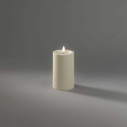 B/O Plastic LED candle outd.